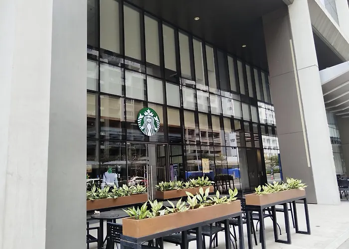 Shore Residences With 2 Bedrooms With Balcony I 10 Minutes To Mall Of Asia, 20 Minutes To Naia Airport I For Family And Groups *